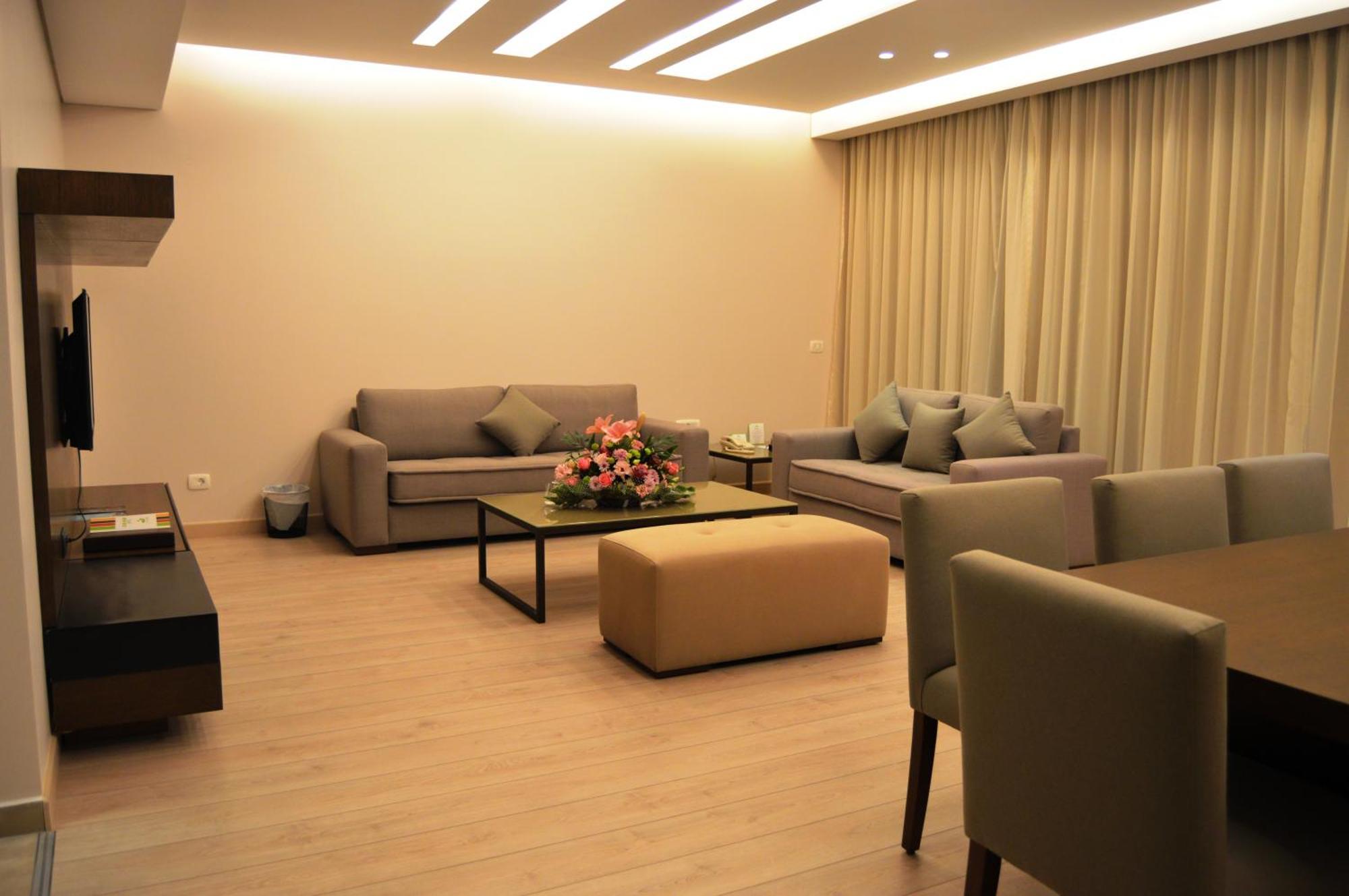 Country Lodge Hotel & Resort Beirut Bilik gambar