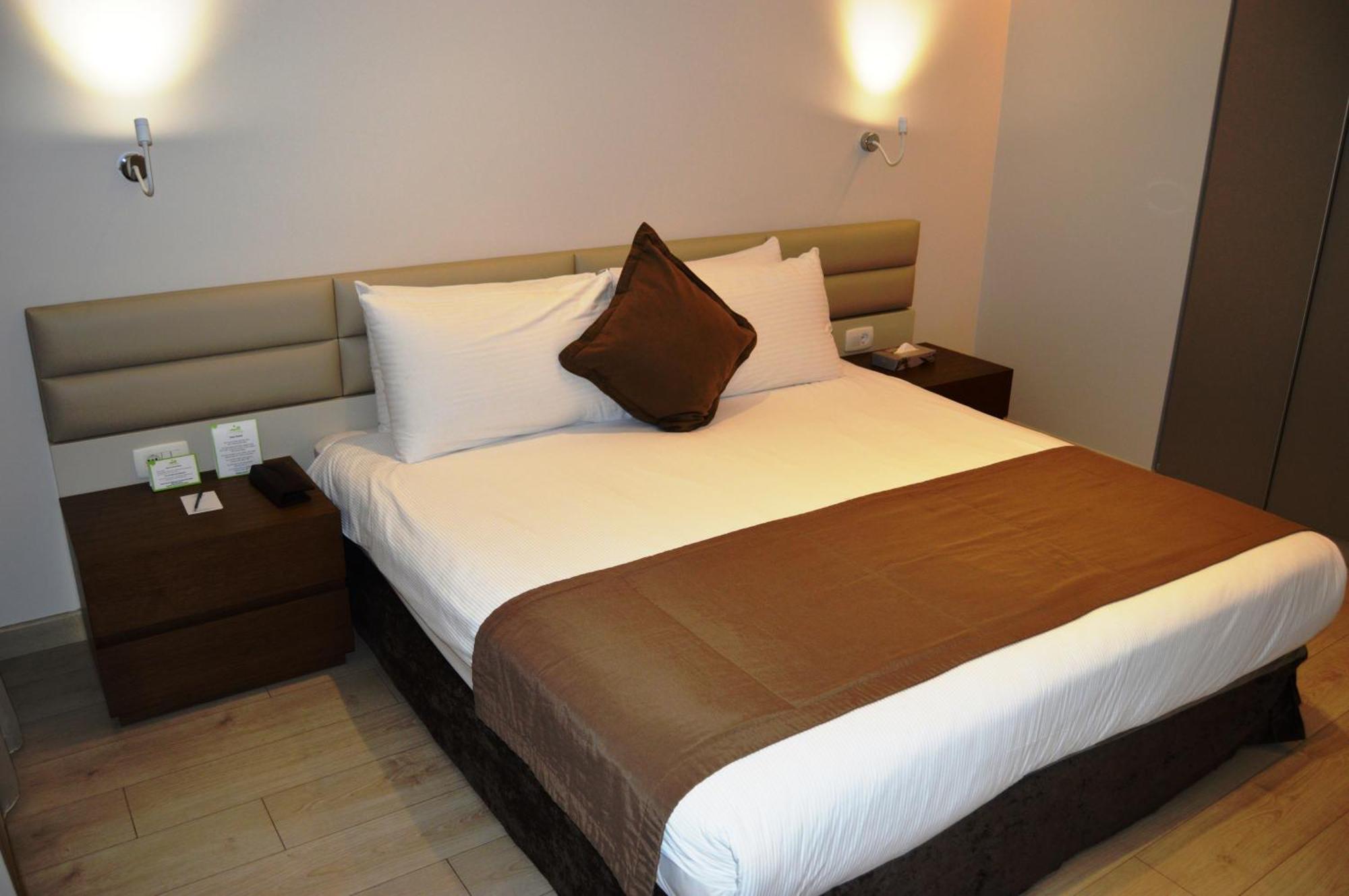 Country Lodge Hotel & Resort Beirut Bilik gambar