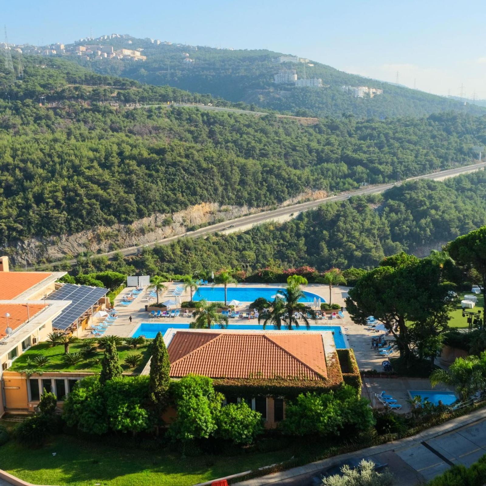 Country Lodge Hotel & Resort Beirut Luaran gambar